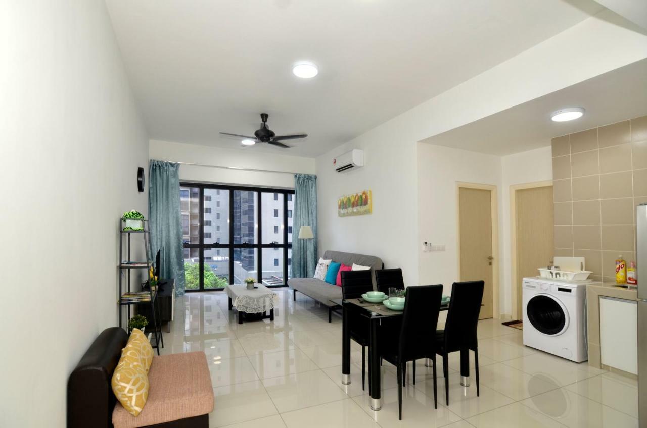 Happy Homestay@Icon City Petaling Jaya Sunway Subang Bagian luar foto