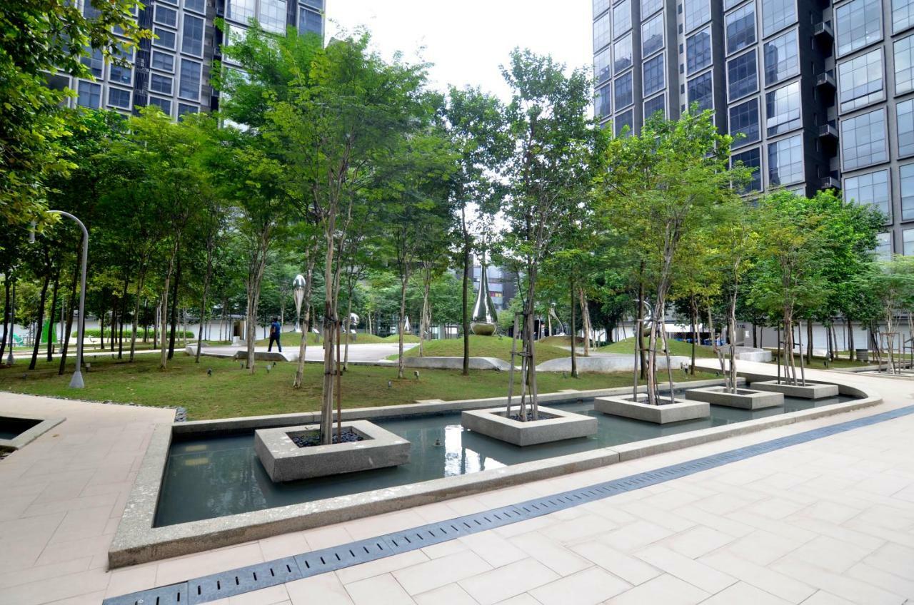 Happy Homestay@Icon City Petaling Jaya Sunway Subang Bagian luar foto